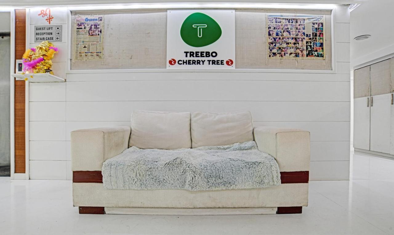 Treebo Cherry Tree Indore Exteriör bild